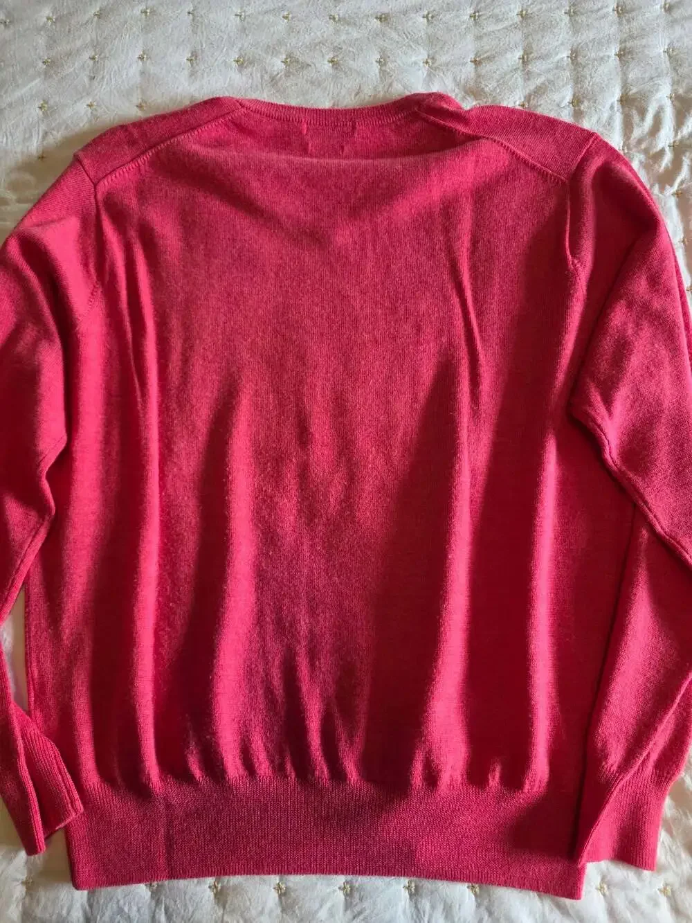 Peter Millar Men's V-Neck Sweater in Hot Pink 100% Extra Fine Italian Merino Woo